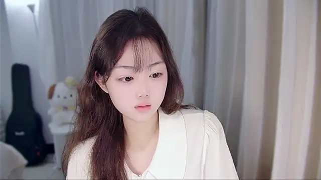 YUANYUAN-A online show from December 16, 2025, 11:58 am