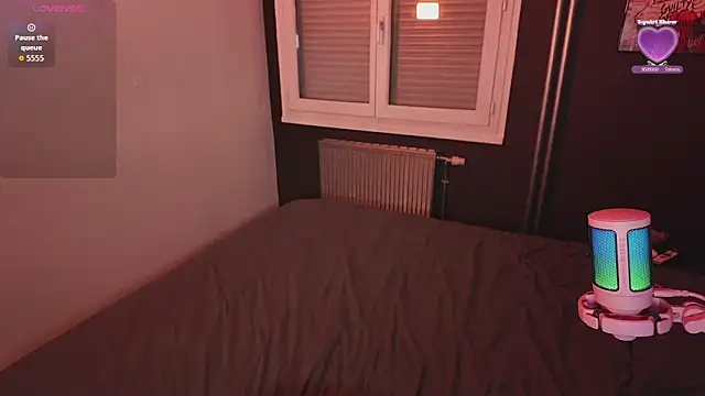 LilyWhite fr online show from March 4, 2026, 9:11 pm