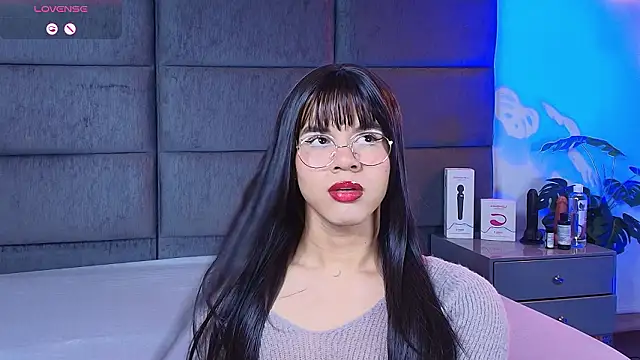 Slenna Moon online show from February 17, 2026, 1:03 am