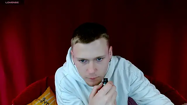 Xavier Night81 online show from October 23, 2025, 7:18 am