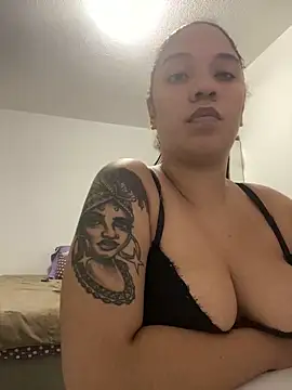 MorganaBelc online show from December 3, 2025, 8:30 pm