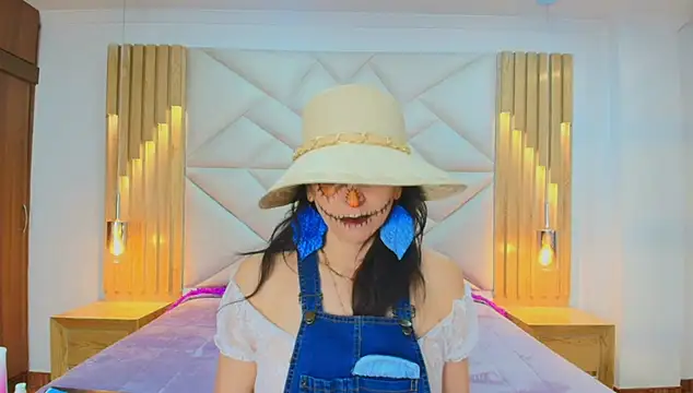 Snapshot of allie_pearl chatting on October 31, 2025, 11:51 am allie pearl online show from October 31, 2025, 11:51 am