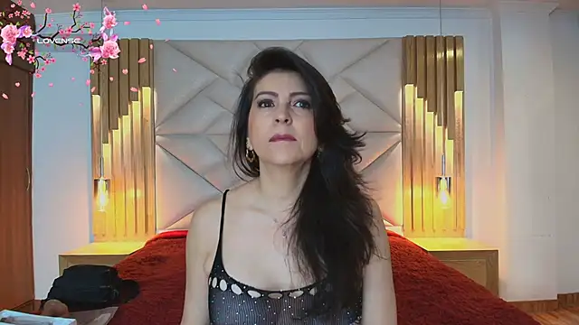 Snapshot of allie_pearl chatting on January 8, 2026, 12:00 pm allie pearl online show from January 8, 2026, 12:00 pm