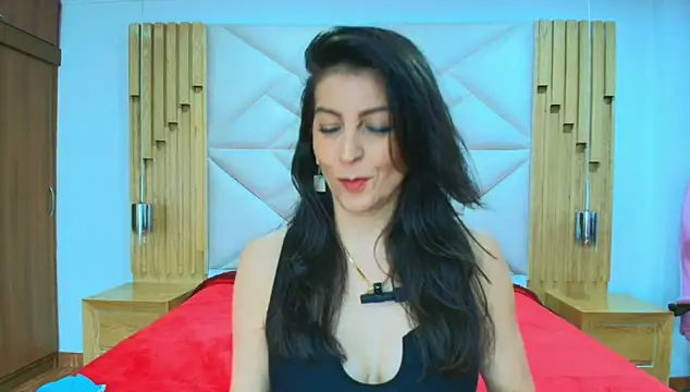 Snapshot of allie_pearl chatting on November 16, 2025, 12:10 pm allie pearl online show from November 16, 2025, 12:10 pm