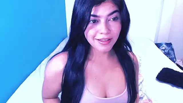 Violeta  Rose online show from October 1, 2025, 5:28 pm