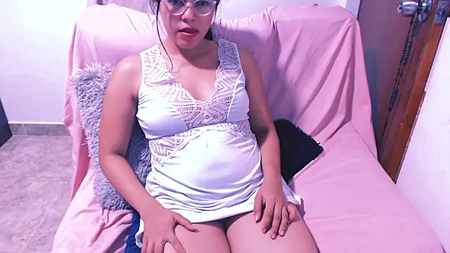 Violeta  Rose online show from September 19, 2025, 7:18 pm