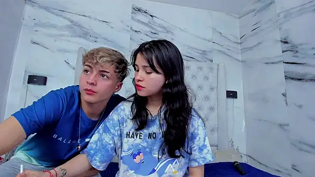 Ari and Storm online show from September 26, 2025, 1:23 am