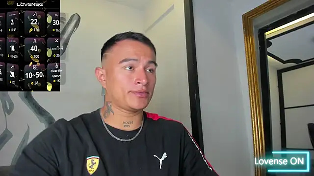 Snapshot of LiamDeep chatting on November 12, 2025, 9:18 pm LiamDeep online show from November 12, 2025, 9:18 pm