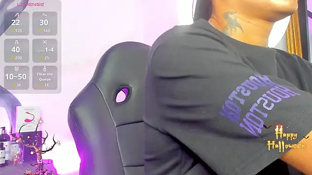 Snapshot of LiamDeep chatting on October 20, 2025, 8:42 pm LiamDeep online show from October 20, 2025, 8:42 pm