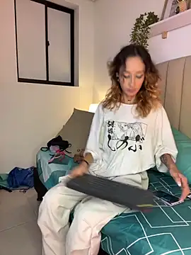 SunshineLizzy online show from November 11, 2025, 11:27 am