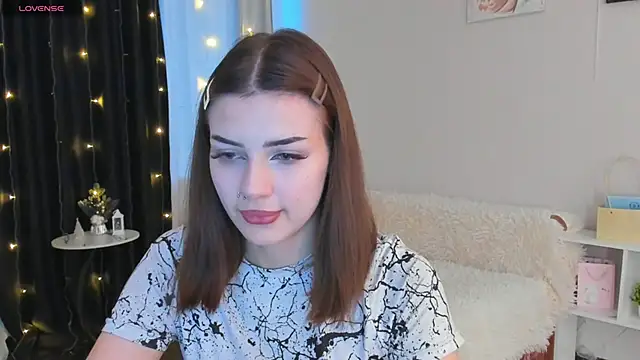 PurrrBerry online show from January 10, 2026, 3:35 am