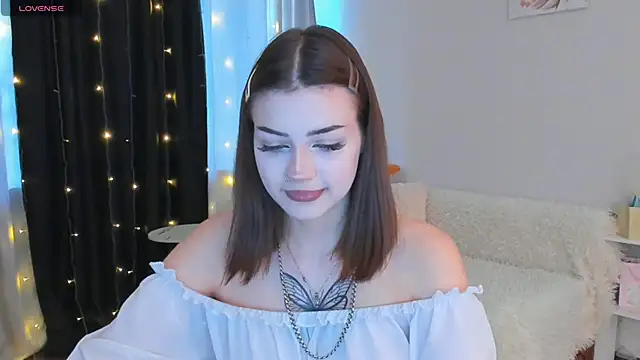 PurrrBerry online show from January 9, 2026, 5:14 am