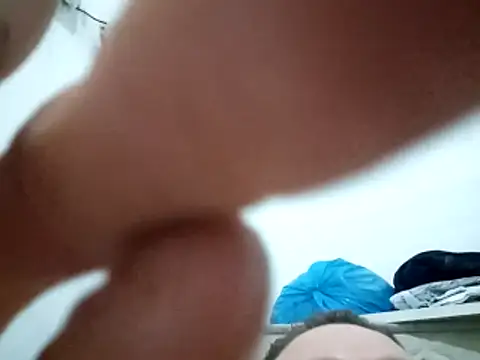 kelvinjesus34 online show from February 19, 2026, 12:40 am