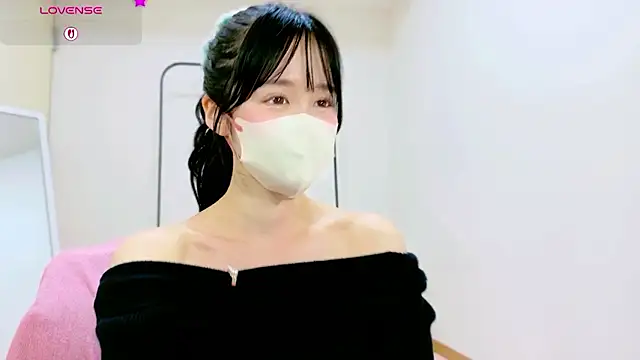 Anne Anne chan online show from November 24, 2025, 11:32 am