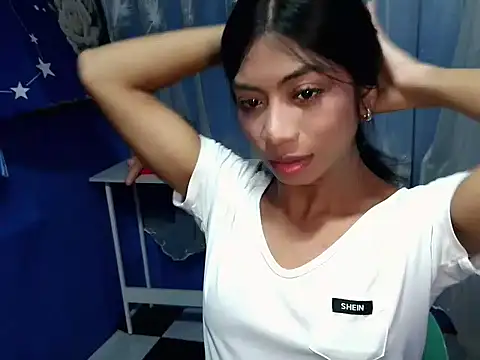 Kayra Slut122 online show from September 22, 2025, 3:45 am