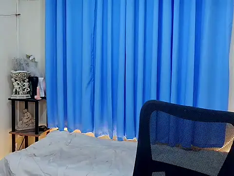 sassymimi69 online show from April 19, 2026, 11:55 am