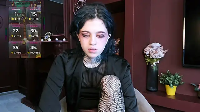 NoelleGothicShadow online show from April 17, 2026, 10:34 pm