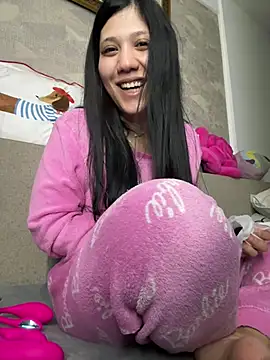 PrincessYYara online show from April 10, 2026, 8:05 pm