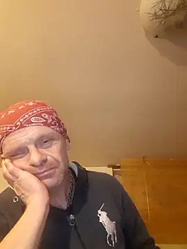 Snapshot of Kuba_Gd chatting on February 26, 2025, 2:41 am Kuba Gd online show from February 26, 2025, 2:41 am