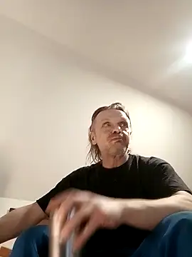 Kuba Gd online show from March 4, 2026, 7:54 pm