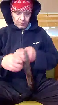 Snapshot of Kuba_Gd chatting on March 12, 2025, 10:16 am Kuba Gd online show from March 12, 2025, 10:16 am