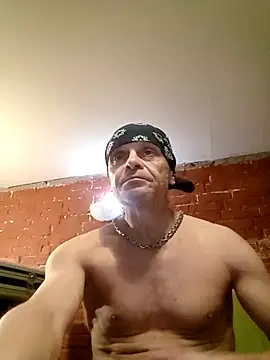 Snapshot of Kuba_Gd chatting on September 24, 2025, 10:27 pm Kuba Gd online show from September 24, 2025, 10:27 pm