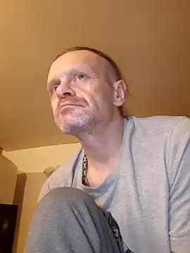 Snapshot of Kuba_Gd chatting on March 19, 2025, 12:48 am Kuba Gd online show from March 19, 2025, 12:48 am