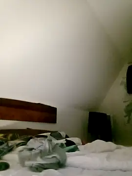 Snapshot of Kuba_Gd chatting on February 1, 2026, 12:42 am Kuba Gd online show from February 1, 2026, 12:42 am