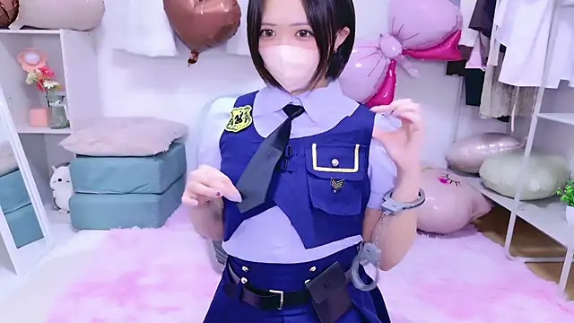 Hinata Sun online show from March 29, 2026, 9:44 am