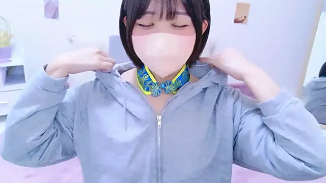 Hinata Sun online show from June 1, 2026, 11:43 am