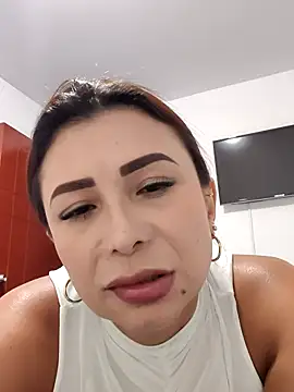mia mancinii online show from July 19, 2026, 8:01 am