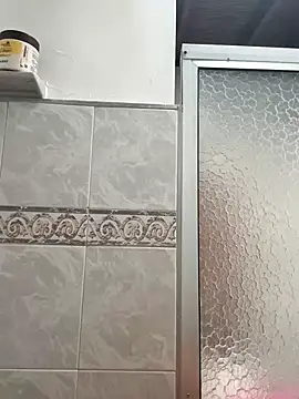 mia mancinii online show from October 10, 2025, 7:04 pm