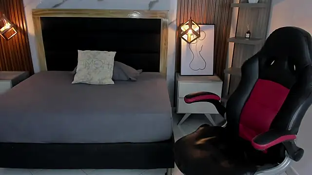 CHRISTY TEIGEN4 online show from January 11, 2026, 12:56 pm