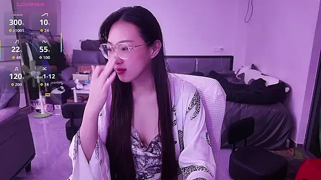 Linbaibai online show from October 13, 2025, 4:41 pm