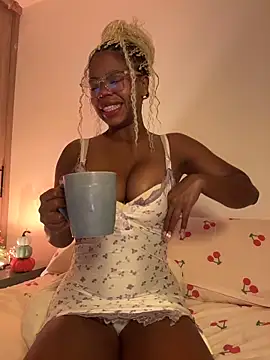 Sweet-Jade online show from December 4, 2025, 9:19 am