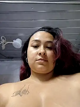 Snapshot of Freyacooper chatting on September 25, 2025, 2:06 am Freyacooper online show from September 25, 2025, 2:06 am