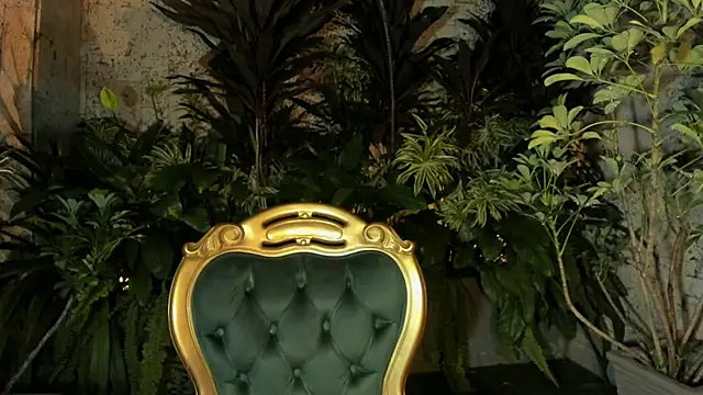 SheyLopez online show from April 19, 2026, 3:07 am