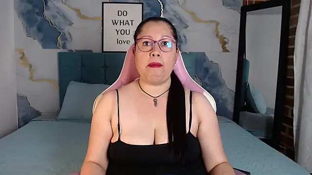Marianasmith online show from September 18, 2025, 11:46 am