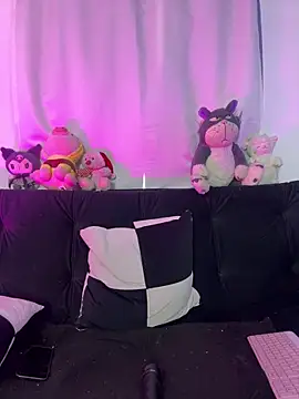 Clawd hot online show from February 11, 2026, 2:06 pm