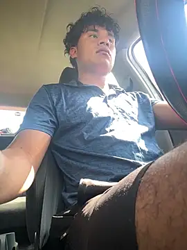 VRGUD0N19cm online show from April 3, 2026, 9:10 pm