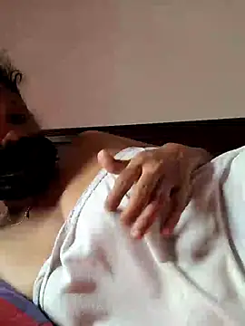 Anuki Sexy online show from May 9, 2026, 9:34 am