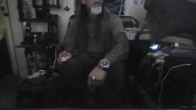 crassanova online show from March 29, 2026, 9:38 pm