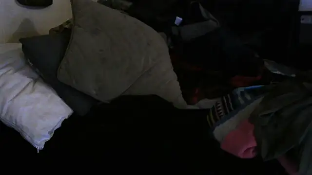 crassanova online show from February 24, 2026, 6:42 pm