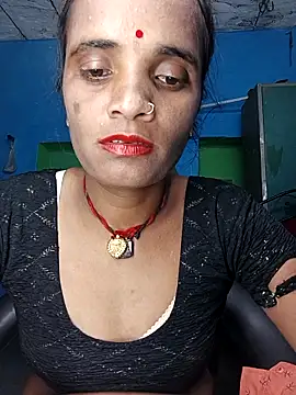 Hotwera online show from October 4, 2025, 7:21 am