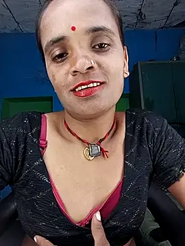 Hotwera online show from October 11, 2025, 2:07 pm