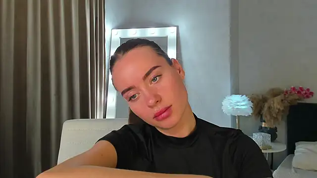 Ameli Povilain online show from October 13, 2025, 11:45 am