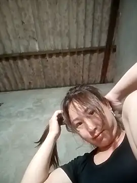 suki-lady online show from November 24, 2025, 11:32 am