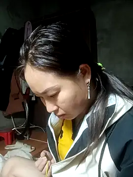 suki-lady online show from November 23, 2025, 3:05 am