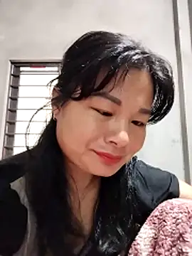 kute-00 online show from November 19, 2025, 2:22 am