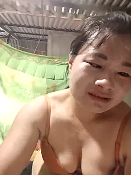 kute-00 online show from October 30, 2025, 4:55 am